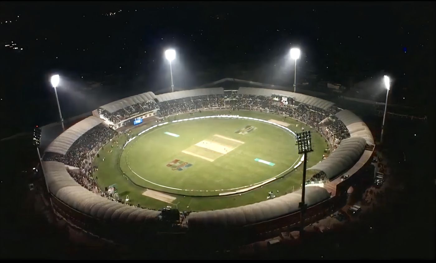 Cricketplatz LED-Beleuchtung G14