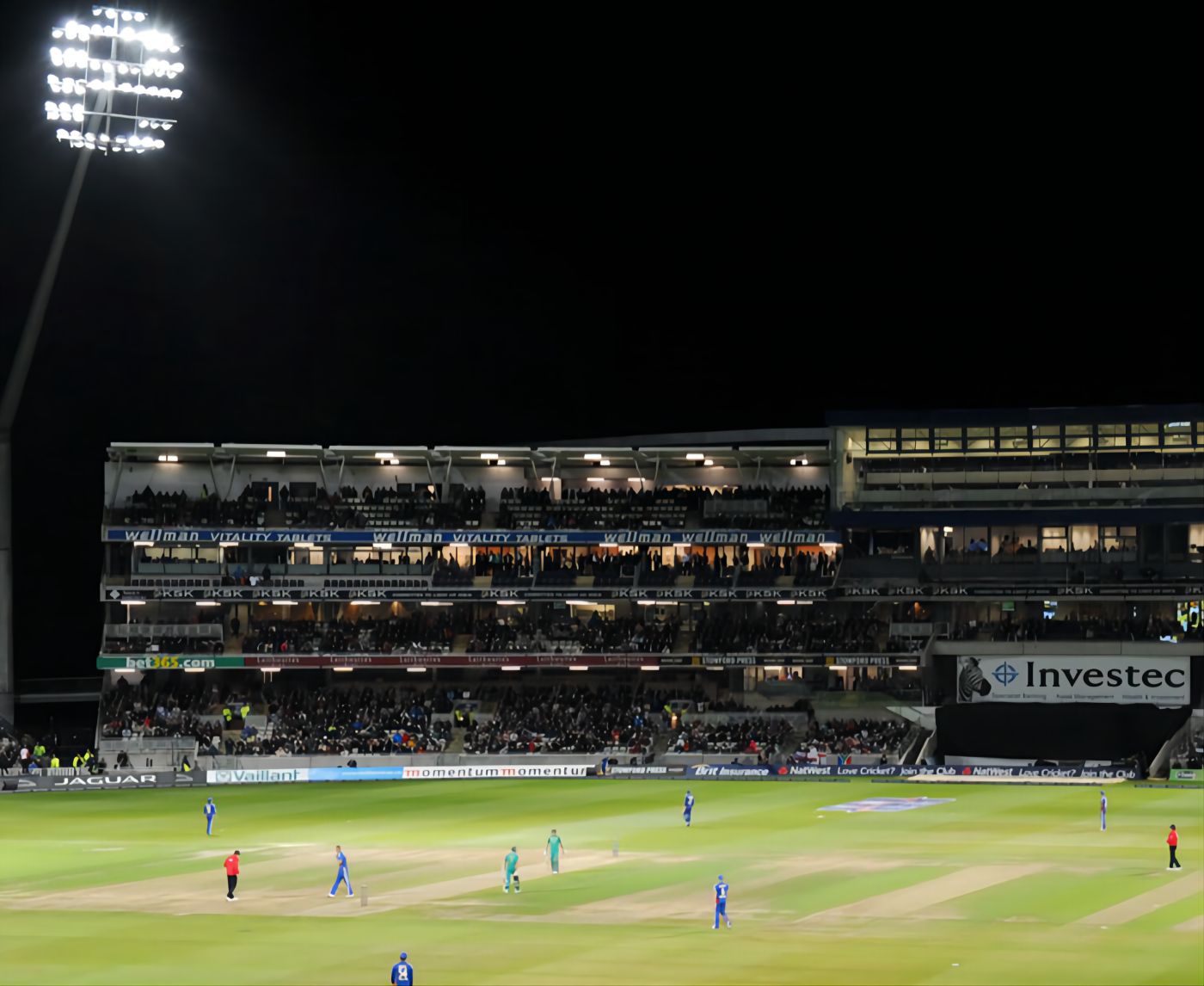 Cricket Ground LED-belysning G3