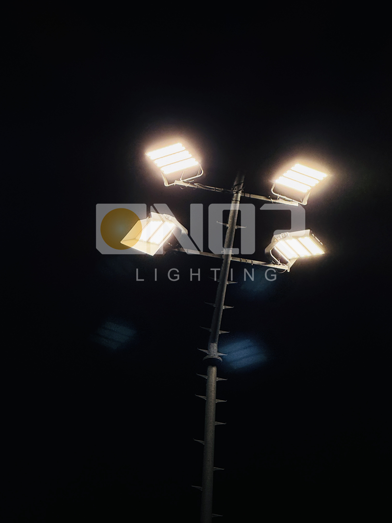 VEGA-1800W-1200W-LED-Football-Field-Lighting-Illuminates-Eggsdorf-Football-Club-in-Austria-3